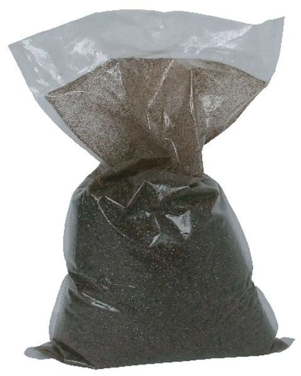 Syr Austausch-Granulat in einer transparenten, verschlossenen Plastiktüte, gefüllt mit feinem, dunklem Granulat.